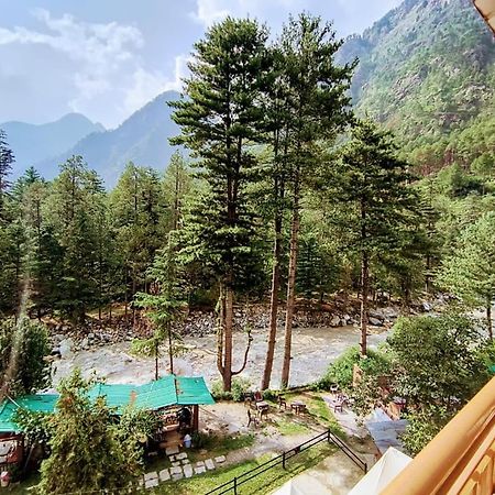 Hotel Purnima Riverside Kasol Kültér fotó