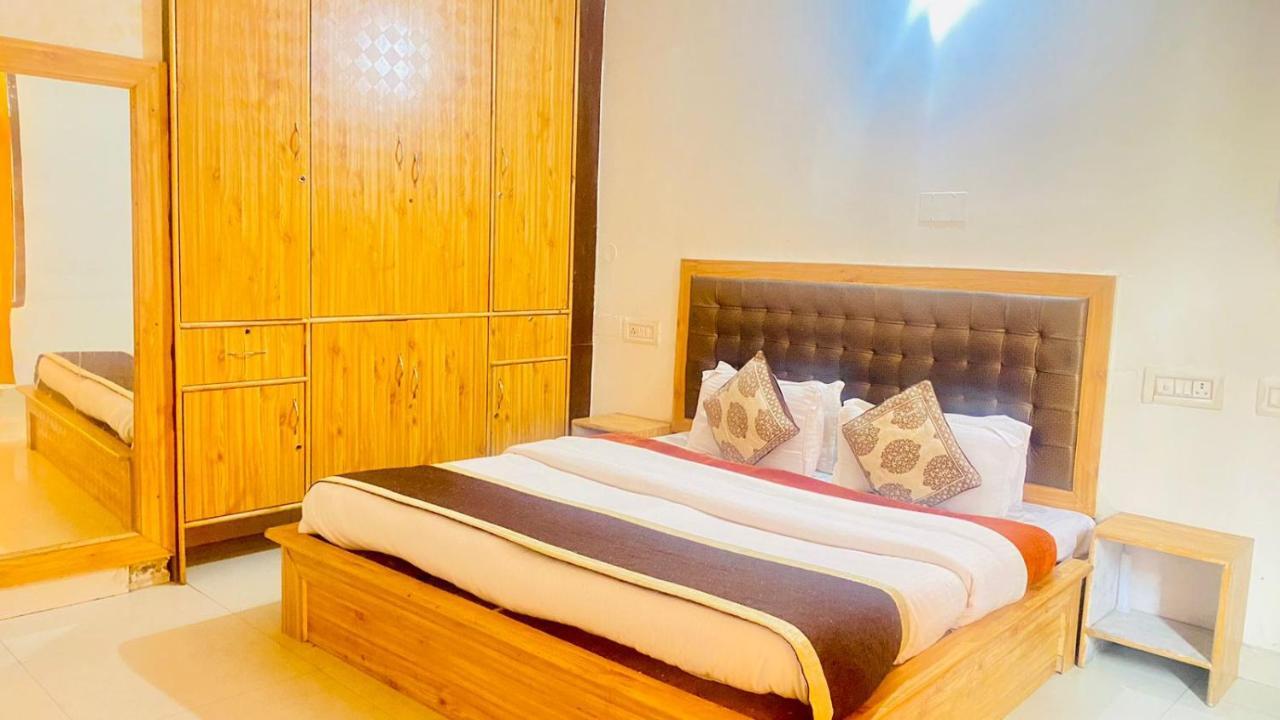 Hotel Purnima Riverside Kasol Kültér fotó