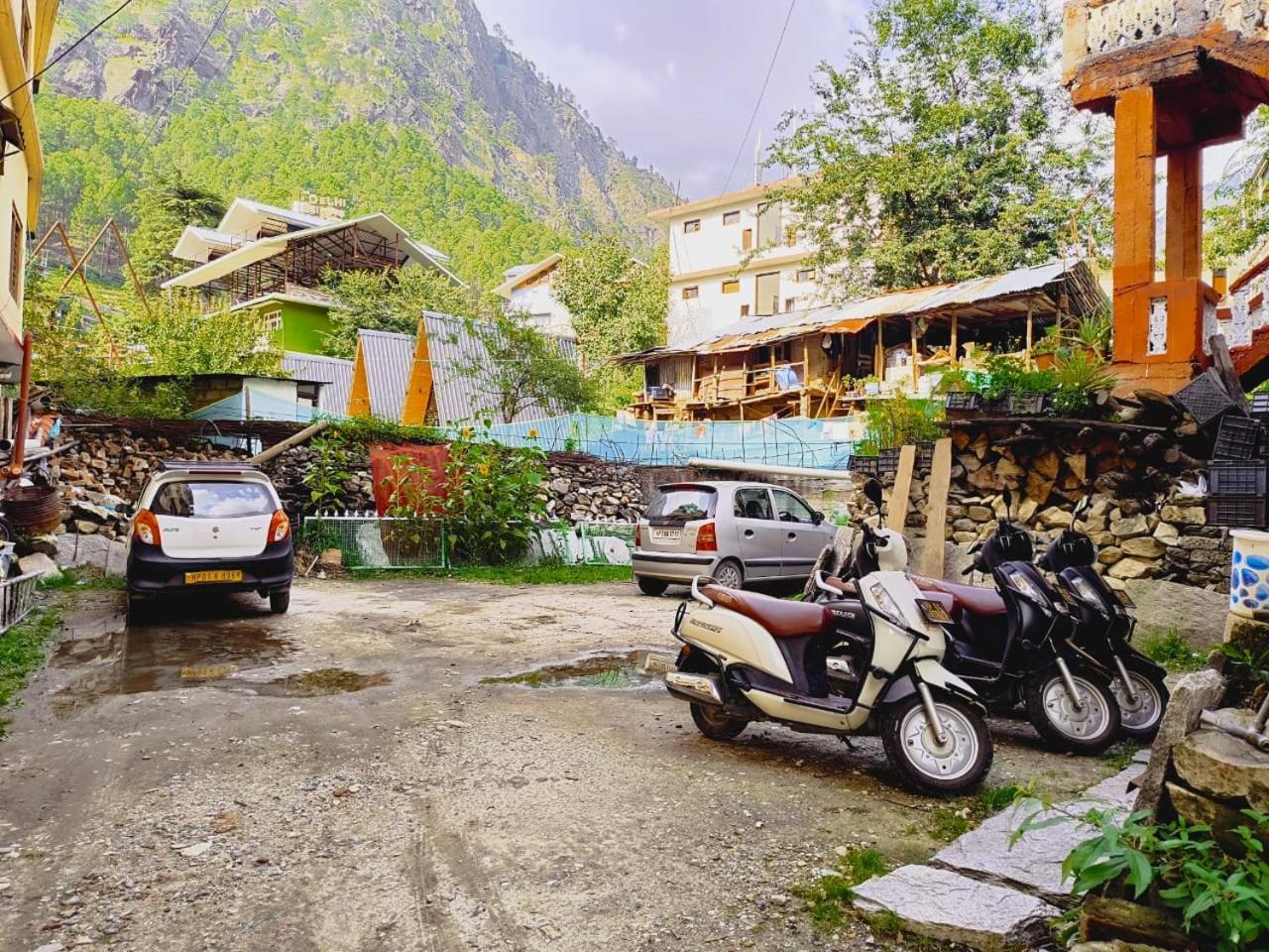 Hotel Purnima Riverside Kasol Kültér fotó